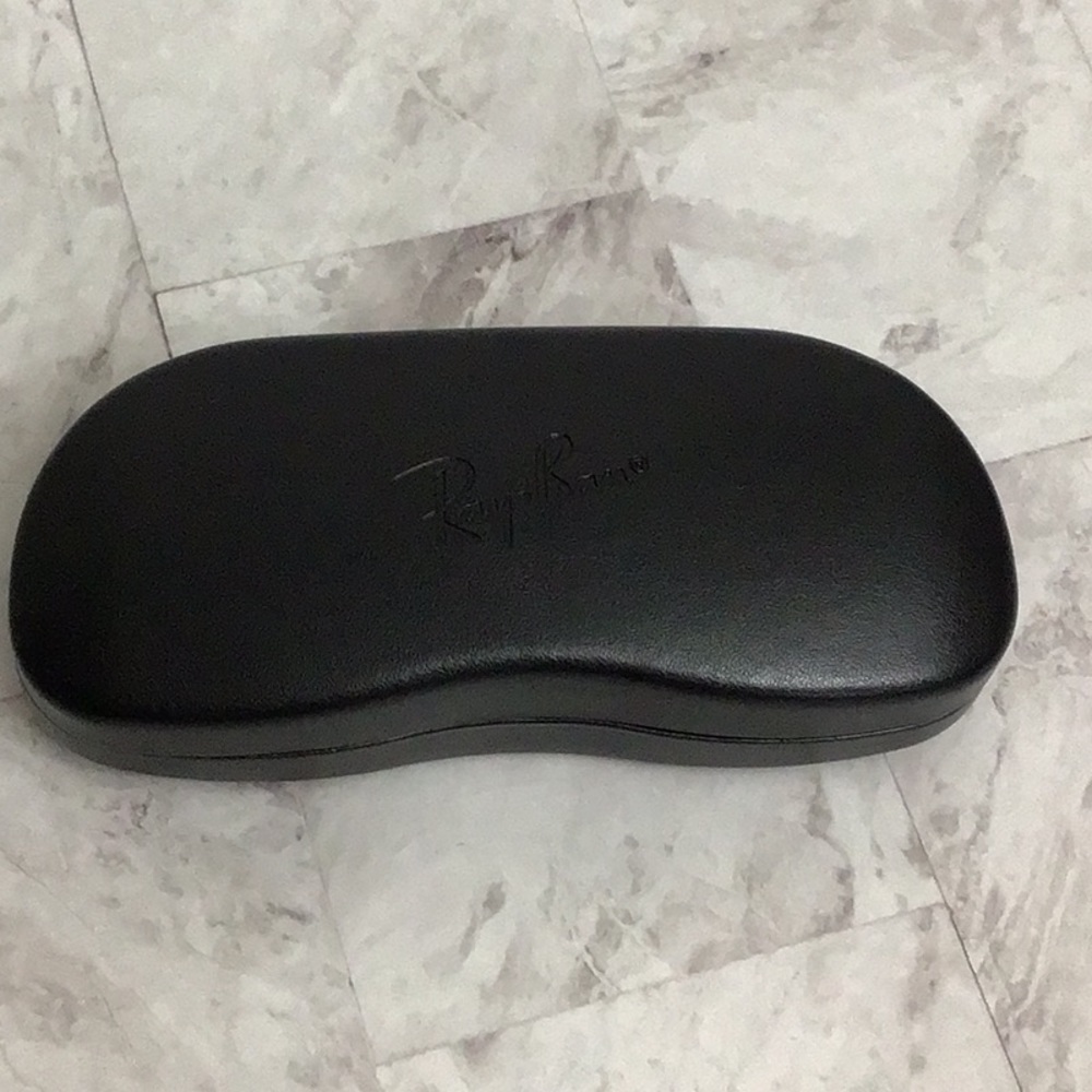 Ray-Ban eyeglasses case, Hardshell clamshell replacement case
